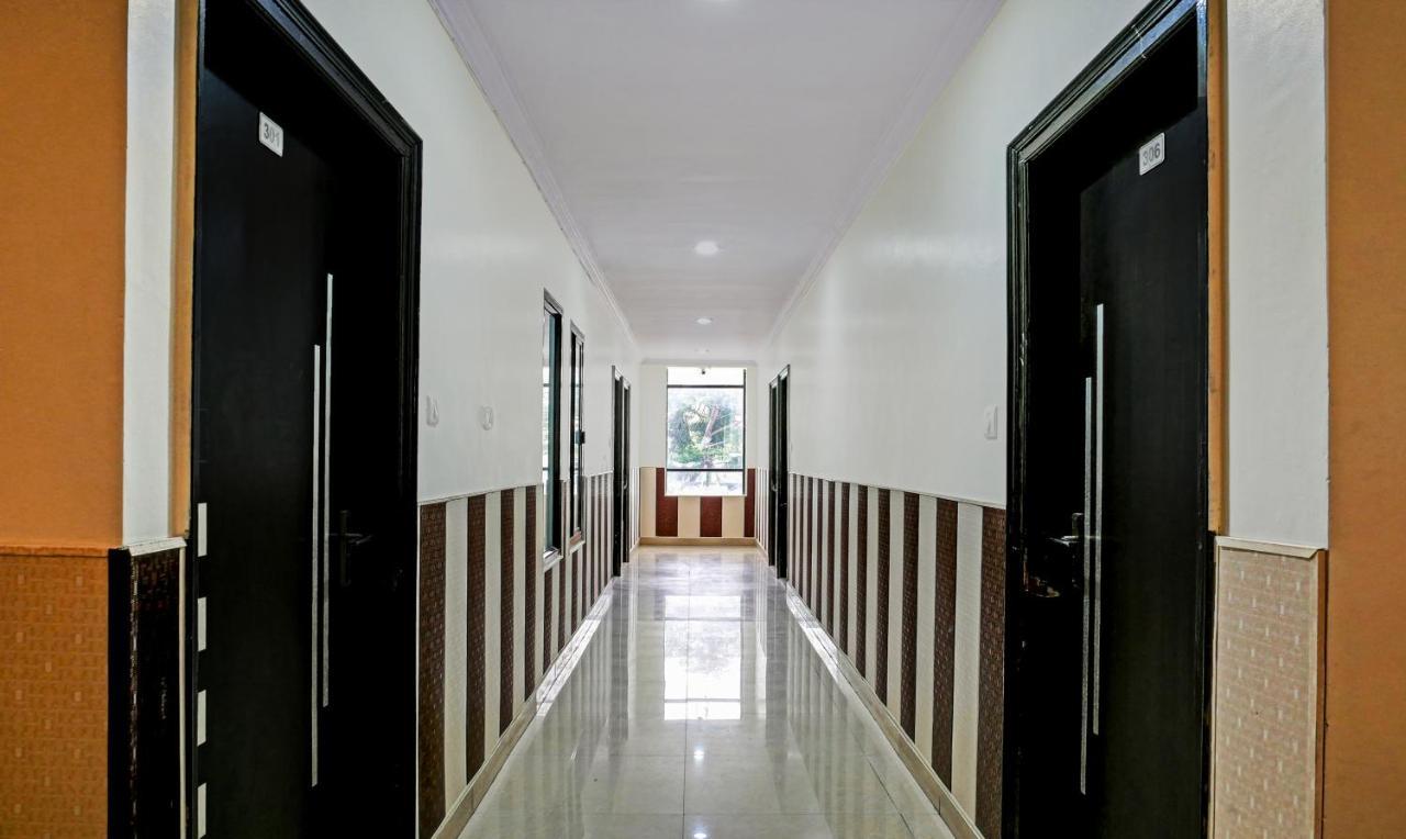 Itsy By Treebo - Ashoka Grand Hotel Varanasi Exterior photo